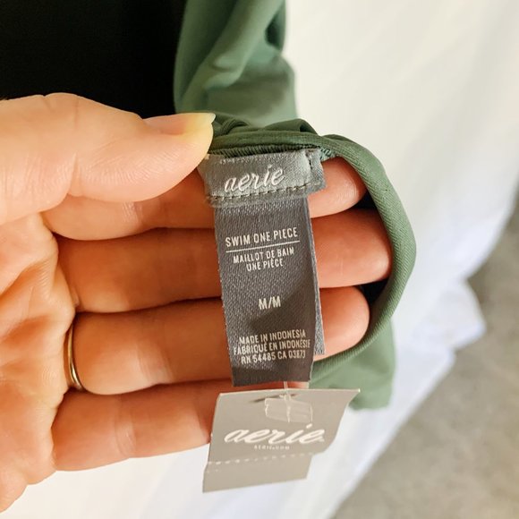 Aerie NWT One Piece High Leg Green Swimsuit Size M - Picture 5 of 5
